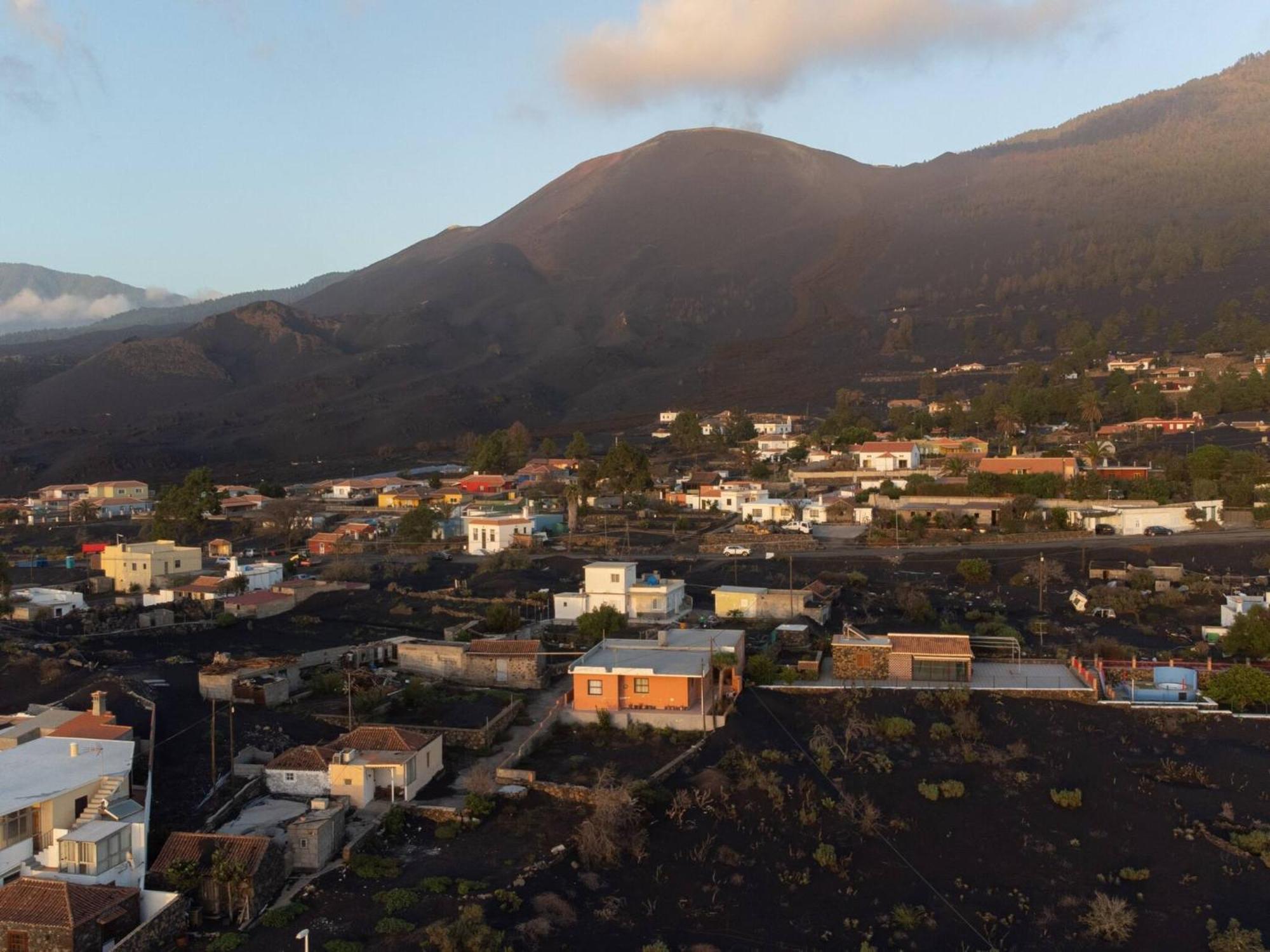 Finca Las Huellas - Moderno Apartamento Con Vistas Al Mar Y Al Volcan Лос Лианос де Аридане Екстериор снимка